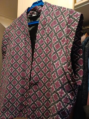 Gilet maat 40/42 - Aubergine, Zwart, Crème beschikbaar voor biedingen