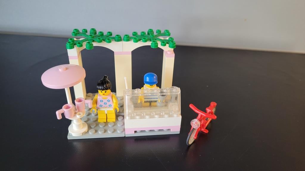 Te koop lego ijssalon 6402, Ophalen of Verzenden, Gebruikt, Lego