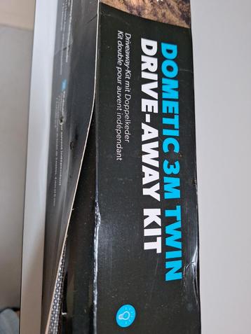 Dometic 3M Twin Drive-Away Kit - Zo goed als nieuw! beschikbaar voor biedingen
