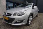 Opel Astra Sports Tourer 1.4 Turbo Cosmo, Auto's, Euro 5, Zwart, 4 cilinders, Origineel Nederlands