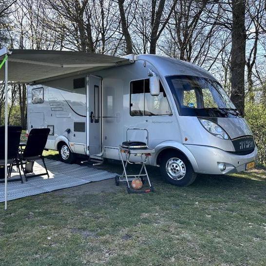 Hymer B694 SL 2.3D 180 PK Uniek Versie E&A leveling, Caravans en Kamperen, Campers, Particulier, tot en met 4, Integraal, Hymer
