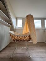 Mooie vintage 60 jaar oude wieg in goede staat., Kinderen en Baby's, Babywiegjes en Ledikanten, Ophalen, Gebruikt, Wieg