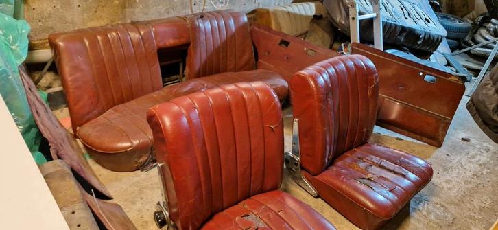 W108/W109 Rood Leder Interieur - Beschadigd, Auto-onderdelen, Interieur en Bekleding, Mercedes-Benz, Oldtimer onderdelen, Gebruikt