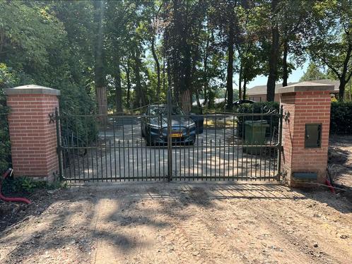 Sierhekwerk elektrische poort, Tuin en Terras, Tuinpoorten, Zo goed als nieuw, Draaipoort, 200 cm of meer, Ophalen of Verzenden
