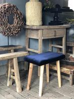 OPRUIMING: NIEUW KRUKJE VOETENBANKJE VELVET blue met hout, Nieuw, Ophalen of Verzenden, Nvt, Nvt