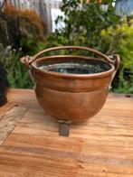 Antieke koperen pot, Ophalen