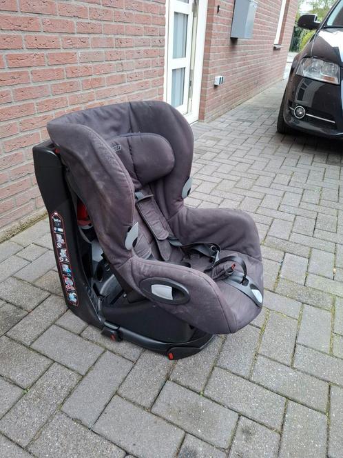 Te koop autostoel Maxi-Cosi Axiss draaibaar kleur zwart, Kinderen en Baby's, Autostoeltjes, Gebruikt, Maxi-Cosi, 9 t/m 18 kg, Autogordel
