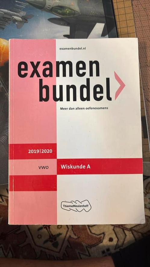vwo Wiskunde A 2019/2020 examenbundel, Boeken, Schoolboeken, Zo goed als nieuw, Nederlands, HAVO, Ophalen of Verzenden
