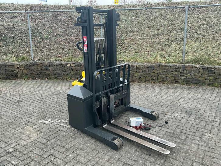2019 Combilift Combi-WR Pedestrian Reach Stacker, Zakelijke goederen, Machines en Bouw | Heftrucks en Intern transport, Heftruck