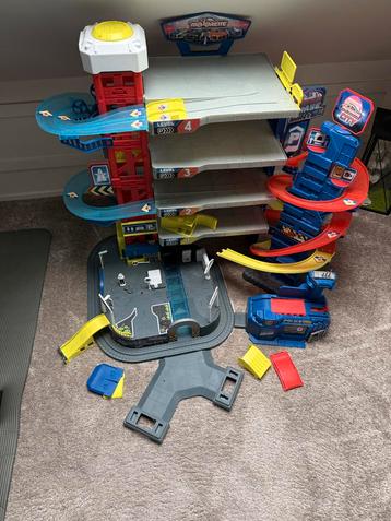 Majorette Garage - Super Chase Center beschikbaar voor biedingen