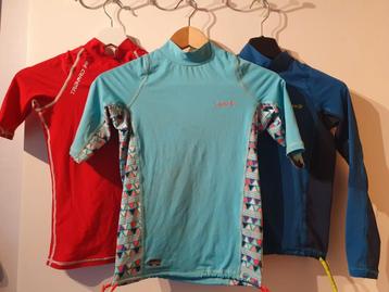 3 Kinder UV zwemshirts, maat 134-145, 10 jaar beschikbaar voor biedingen
