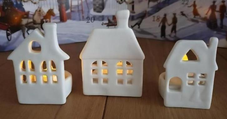 3 kaars houders Glazed grachten huisjes wit gaaf Sint/Kerst!, Huis en Inrichting, Woonaccessoires | Kandelaars en Kaarsen, Nieuw