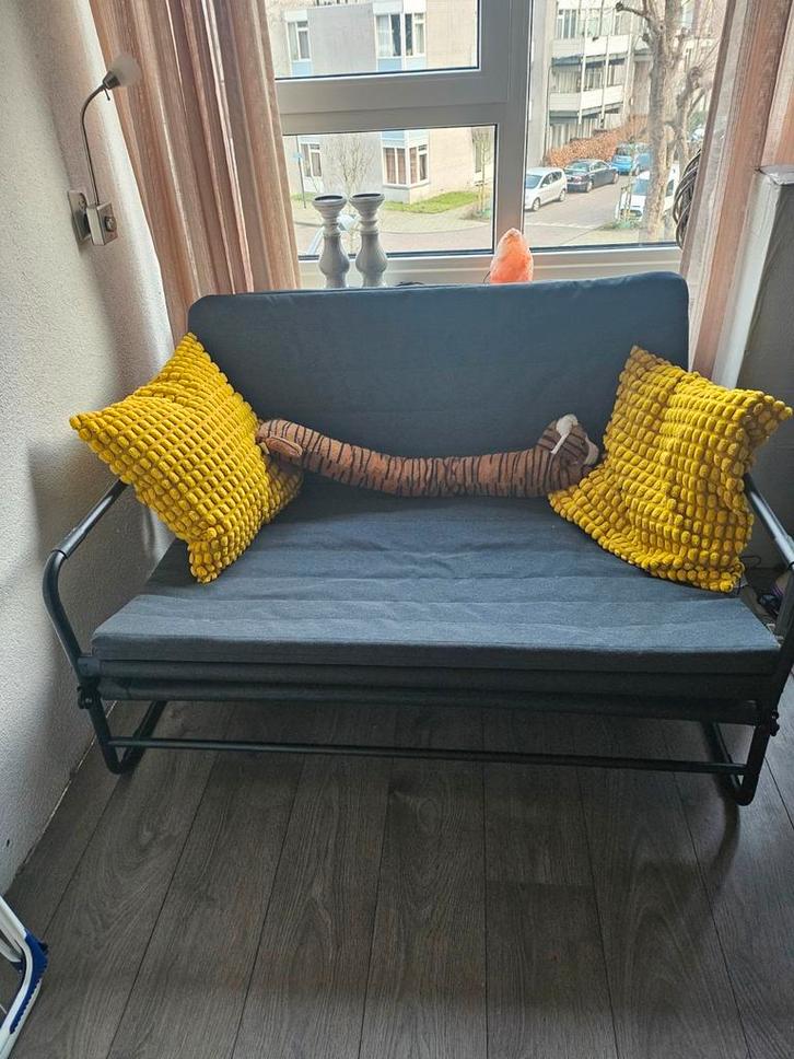 Grijze slaapbank Hammarn, Huis en Inrichting, Slaapkamer | Slaapbanken, Zo goed als nieuw, 120 cm, 200 cm, Tweepersoons, Grijs