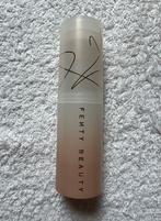 Fenty Beauty Eaze Drop Blur + Smooth Tint Foundation Stick 2, Ophalen, Zo goed als nieuw, Gehele gezicht, Make-up