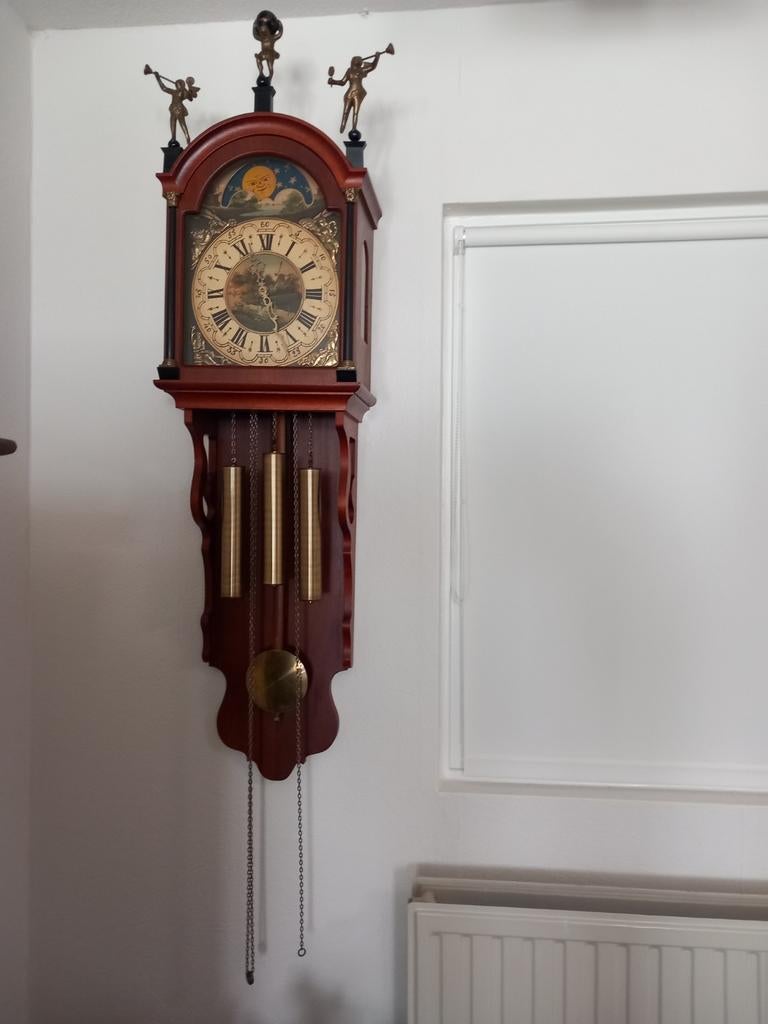 Antieke Hangende Staartklok met Figuren, Antiek en Kunst, Ophalen of Verzenden