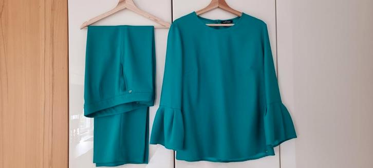 LaDress broek Geneva mt L met bijpassende tuniek., Kleding | Dames, Broeken en Pantalons, Zo goed als nieuw, Maat 38/40 (M), Lang