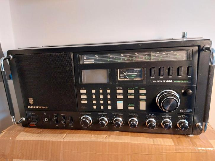 GRUNDIG Satellit 600 professional wereldontvanger, Audio, Tv en Foto, Radio's, Gebruikt, Wereldontvanger, Ophalen