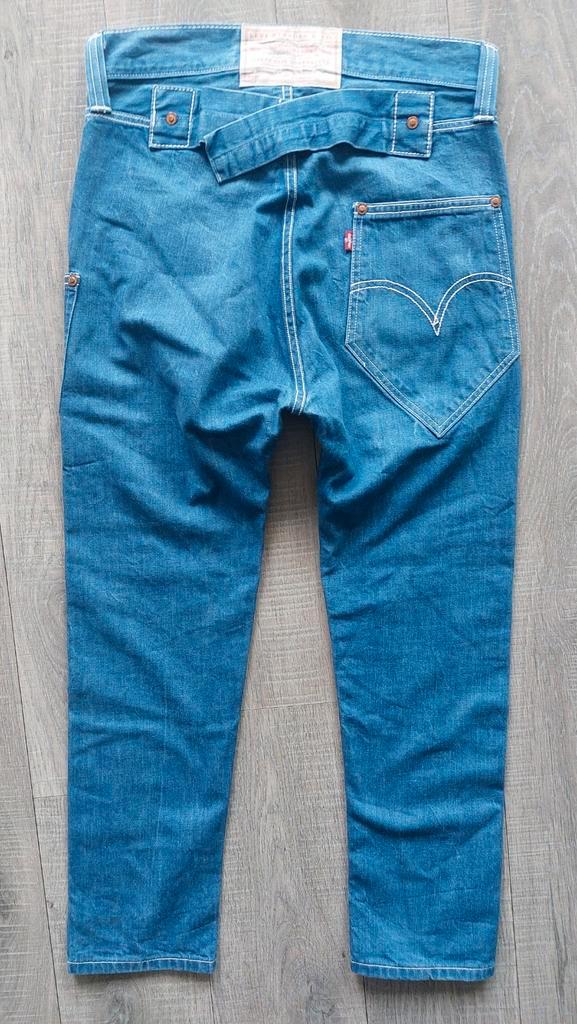 Vintage Levis LVC Duck & Denim cinch back 28, Kleding | Heren, Spijkerbroeken en Jeans, Gedragen, Overige jeansmaten, Blauw, Ophalen of Verzenden