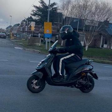 Zip 4t 80cc 2017 (moet snel weg) beschikbaar voor biedingen
