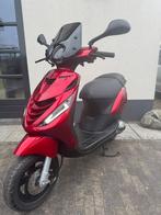 ⭐️Piaggio zip 2 takt 50cc sito plus brom custom candy red⭐️, Fietsen en Brommers, Scooters | Piaggio, Ophalen, Zo goed als nieuw