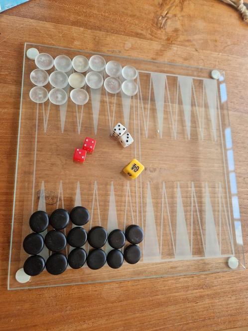 Spel: glazen backgammon, Hobby en Vrije tijd, Gezelschapsspellen | Bordspellen, Gebruikt, Een of twee spelers, Ophalen of Verzenden