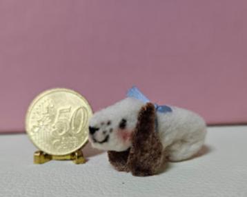 minibeer mini miniatuur hondje Véronique Lux Basset  beschikbaar voor biedingen