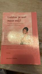 Martine Delfos - Luister je wel naar mij?, Ophalen of Verzenden, Nieuw, Martine Delfos
