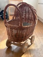 Rieten vintage poppenwagen + deken, Kinderen en Baby's, Speelgoed | Poppen, Ophalen, Zo goed als nieuw, Babypop