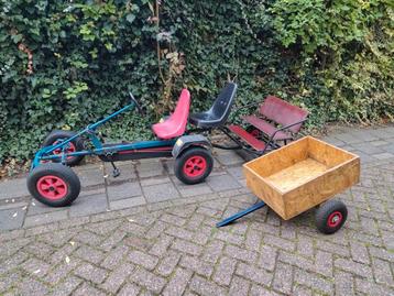 Skelter met 2 stoeltjes en 2 karren  beschikbaar voor biedingen