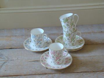 4x Kop-en-schotel, Royal Albert, Rose Chintz Series, gaaf beschikbaar voor biedingen