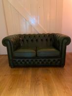 Chesterfield 2 zits Groen, Huis en Inrichting, Banken | Sofa's en Chaises Longues, Ophalen, Gebruikt, Tweepersoons, Minder dan 150 cm