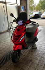 Nette zip twee takt (RUILEN), Fietsen en Brommers, Scooters | Piaggio, Benzine, Maximaal 45 km/u, 70 cc, Zo goed als nieuw