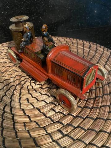 Brandweerauto lithografith tin toy Duits Fire truck windup beschikbaar voor biedingen