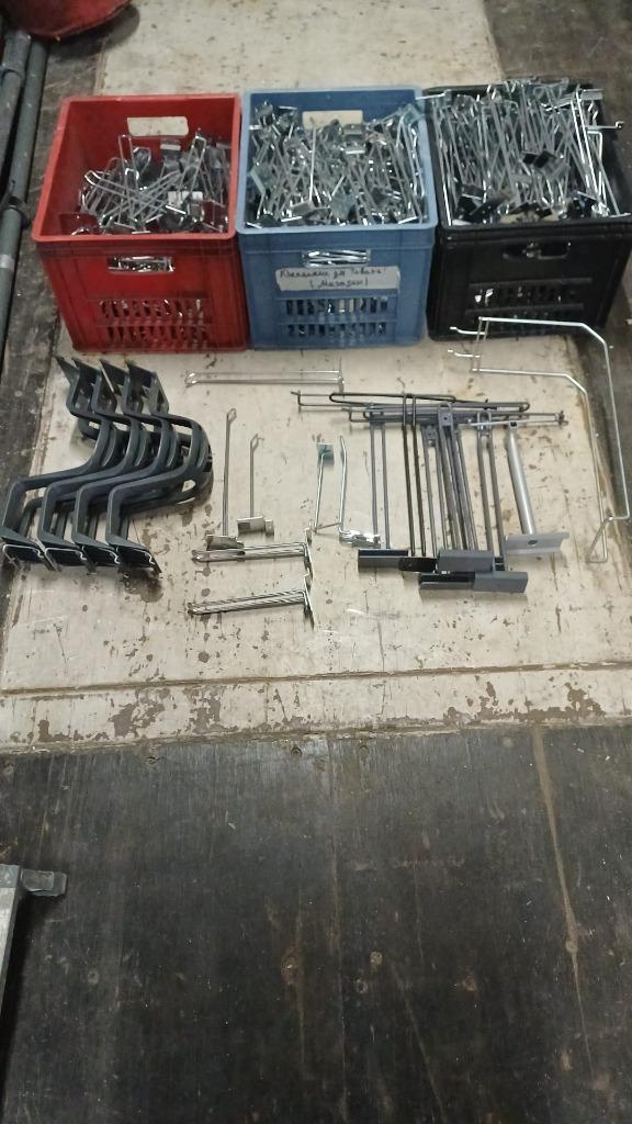 Winkelhangers | Gebruikt | €0,50 per stuk |, Zakelijke goederen, Kantoor en Winkelinrichting | Winkel en Inventaris, Ophalen