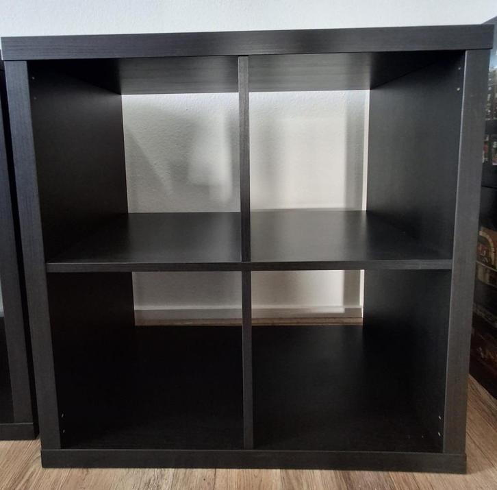 IKEA KALLAX kast – zwartbruin, 77x77 cm, Huis en Inrichting, Kasten | Stellingkasten, Gebruikt, Ophalen