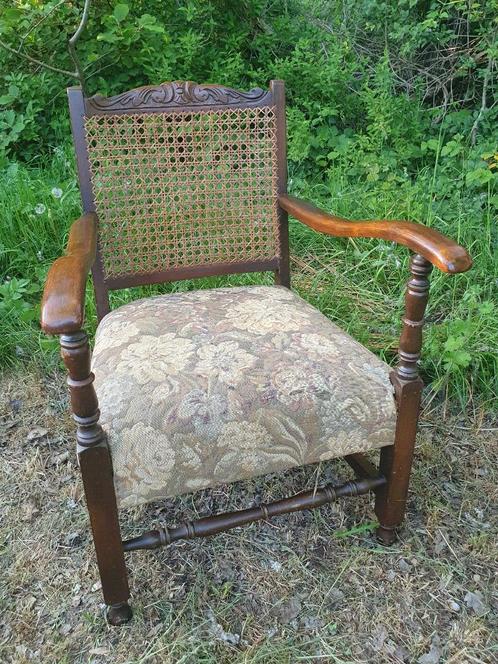Leuk antiek stoeltje, opknapper!, Antiek en Kunst, Antiek | Meubels | Stoelen en Banken, Ophalen