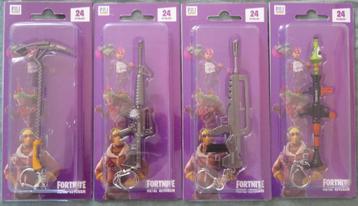 4x Fortnite Metal Keychain sleutelhanger (EpicGames) beschikbaar voor biedingen