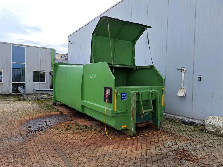 Pers Container (zo goed als nieuw), Zakelijke goederen, Machines en Bouw | Keten en Containers, Ophalen