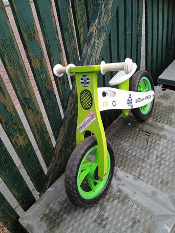 Houten Loopfietsje - Groen/Wit beschikbaar voor biedingen