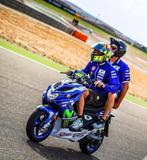 Yamaha Aerox 2 takt Valentino Rossi  nieuwstaat GEZOCHT, Fietsen en Brommers, Scooters | Yamaha, Ophalen of Verzenden, Zo goed als nieuw