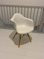 Design witte Kuipstoel, Huis en Inrichting, Kunststof, Gebruikt, Wit, Ophalen of Verzenden