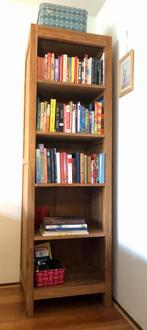 Ruime eettafel, kastje, en 2 boekenkasten te koop, Ophalen, Gebruikt, Teakhout, 4 tot 6 stoelen