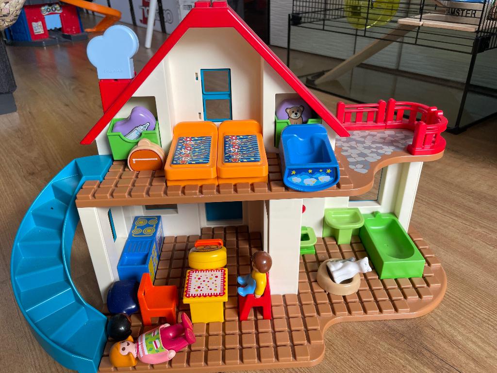 Playmobil poppenhuis v.a 1,5 jaar, Ophalen, Zo goed als nieuw, Complete set