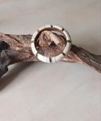Vintage Armband Messing, Hoorn & Hout, Gebruikt, Beige, Ophalen of Verzenden, Met bedels of kralen