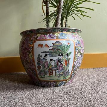 Grote vintage Chinese porseleinen plantenpot – handbeschilde beschikbaar voor biedingen