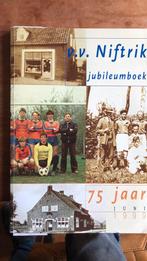 v.v. Niftrik jubileumboek 75 jr, 20e eeuw of later, 6 auteurs onder wie Marko Hofmans, Ophalen of Verzenden, Zo goed als nieuw