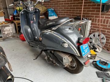 Scooter La Souris beschikbaar voor biedingen