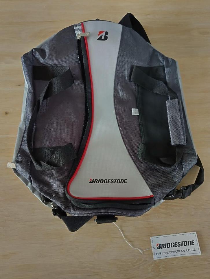 Nieuwe mooie grote limited edition Bridgestone tas, Sport en Fitness, Karting, Nieuw, Kleding of Schoenen, Ophalen