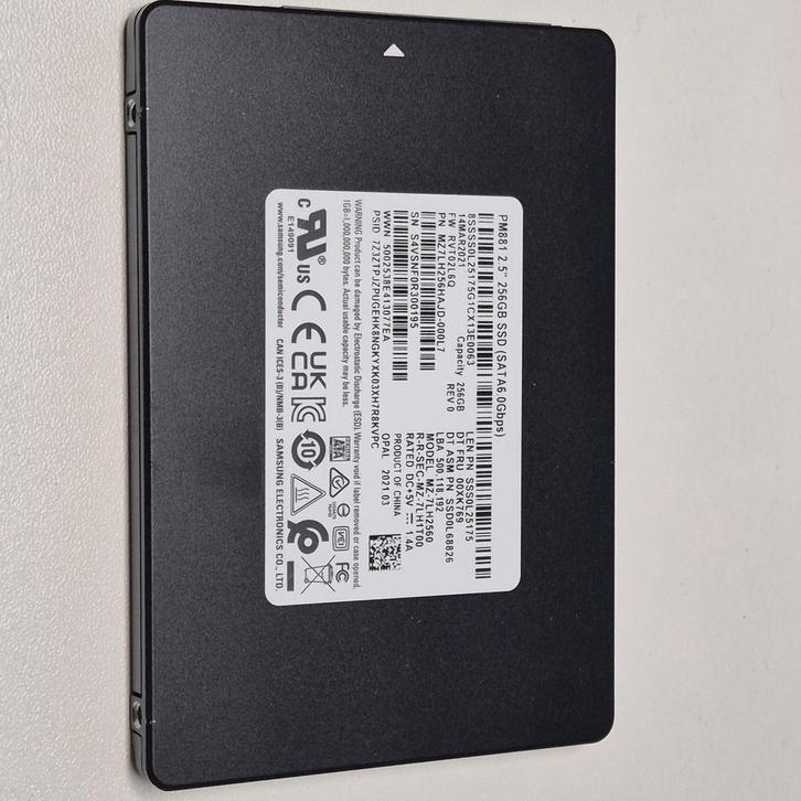 Samsung PM881 256GB SSD 2,5" Sata, Computers en Software, Harde schijven, Gebruikt, Laptop, Intern, SSD, SATA, Verzenden