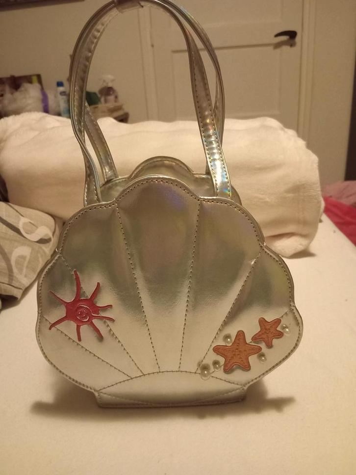 Vintage Schelp Tasje - Zilverkleurig & Nieuw!, Sieraden, Tassen en Uiterlijk, Tassen | Damestassen, Nieuw, Avondtasje, Grijs, Ophalen of Verzenden